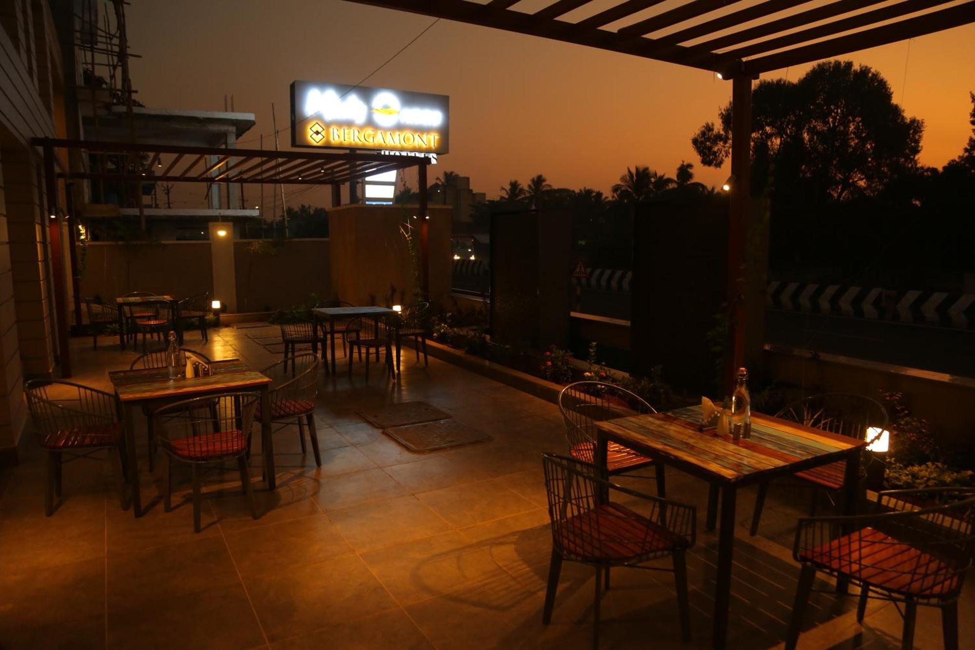Misty Ocean - A Bergamont Group Of Hotel Kuilapalayam 外观 照片